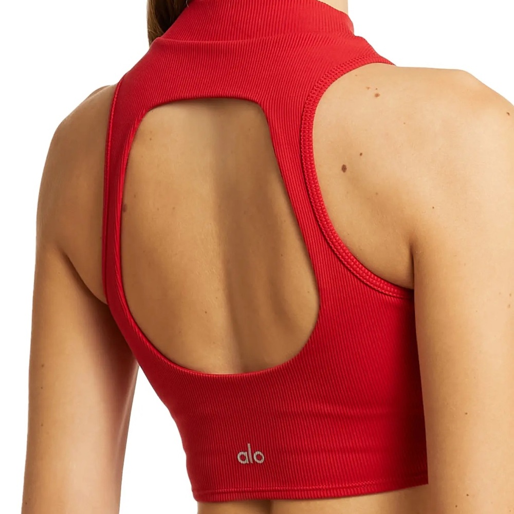 Alo Yoga - Goddess Mock Neck Rib Tank in Classic Red - Picture 2 of 2